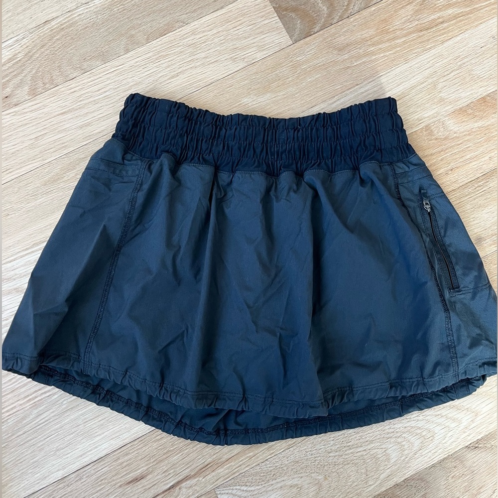 Lulu lemon skirt